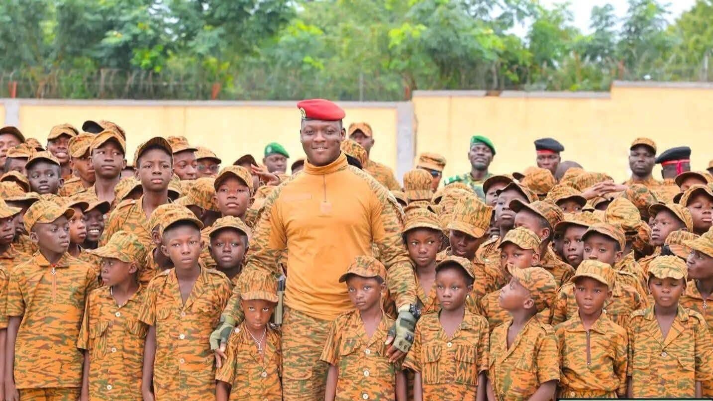 Burkina Faso : « Personne n&rsquo;a mis une seule cartouche », le Président Ibrahim Traoré revendique une guerre 100% burkinabè&a